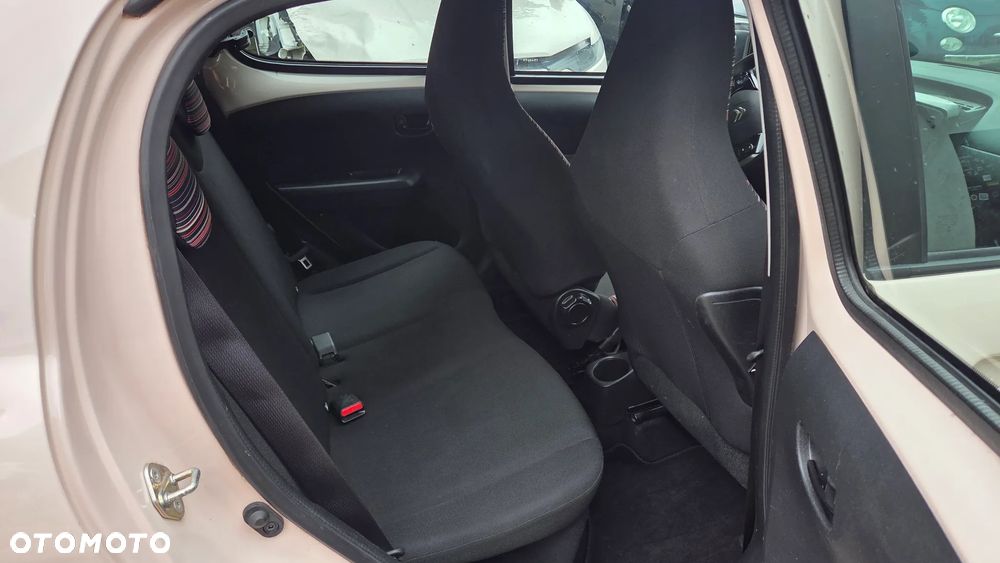 Citroën C1 AIRSCAPE VTi 72 FEEL - 6