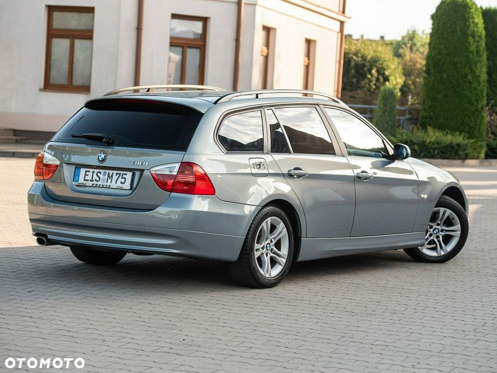 BMW Seria 3 318i Edition Exclusive - 17