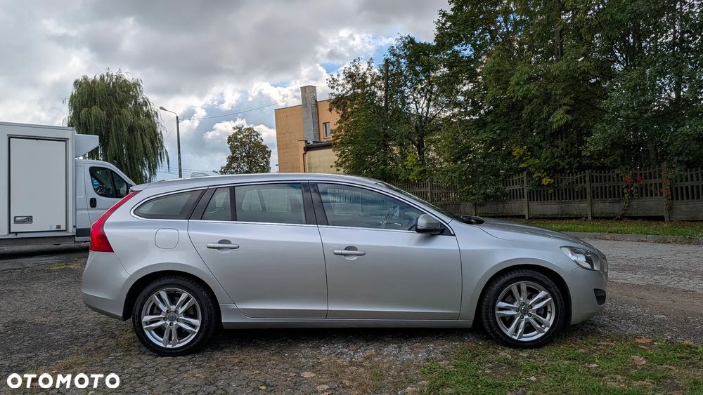 Volvo V60 D4 Business Edition - 3