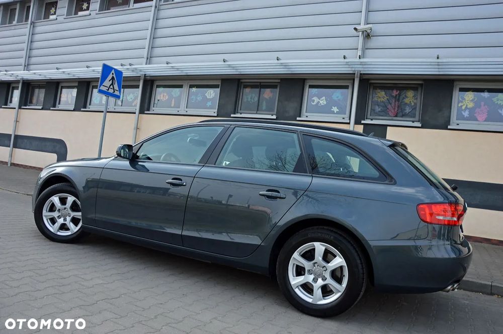 Audi A4 Avant - 8