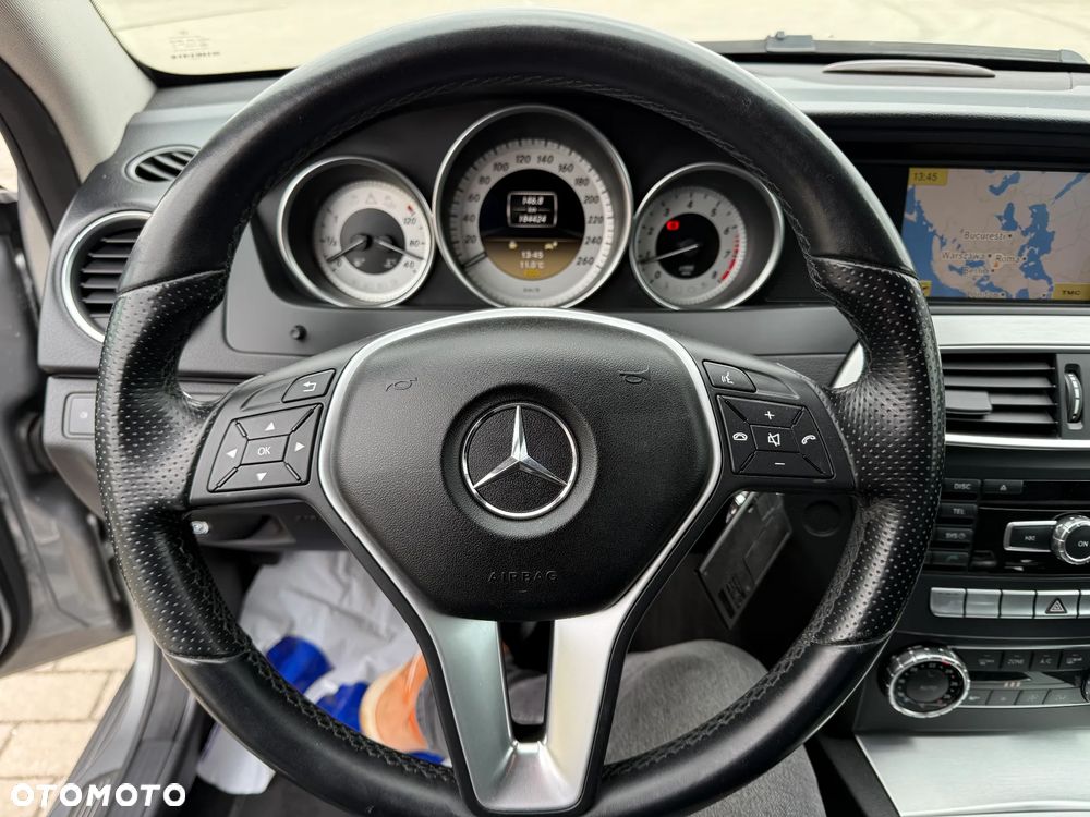 Mercedes-Benz Klasa C 180 BlueEFFICIENCY - 26