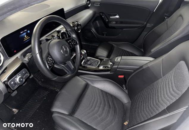Mercedes-Benz Klasa A 180 d Style - 3