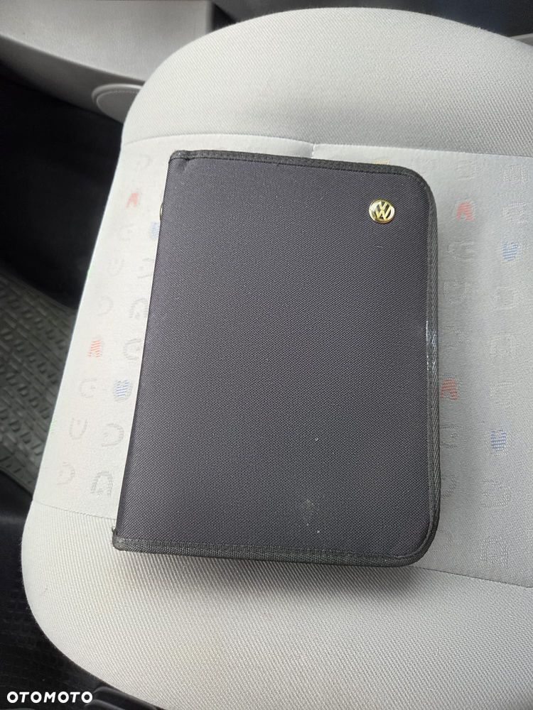 Volkswagen Caravelle - 13