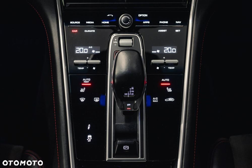 Porsche Panamera GTS - 25