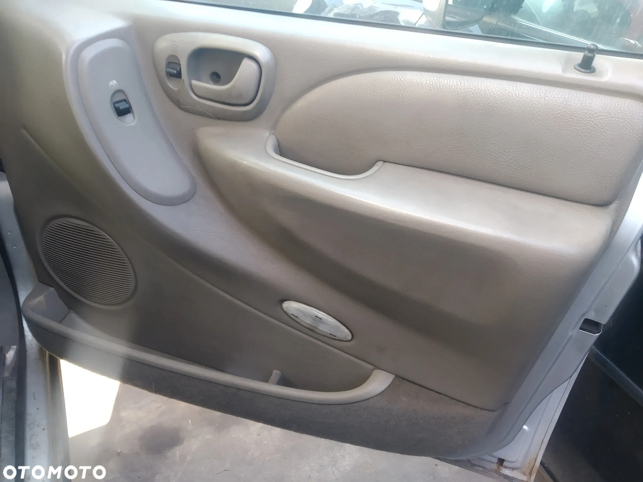 CHRYSLER VOYAGER IV 00-05 2.5 CRD - PRZELĄCZNIK ZESPOLONY PAJĄK - 28