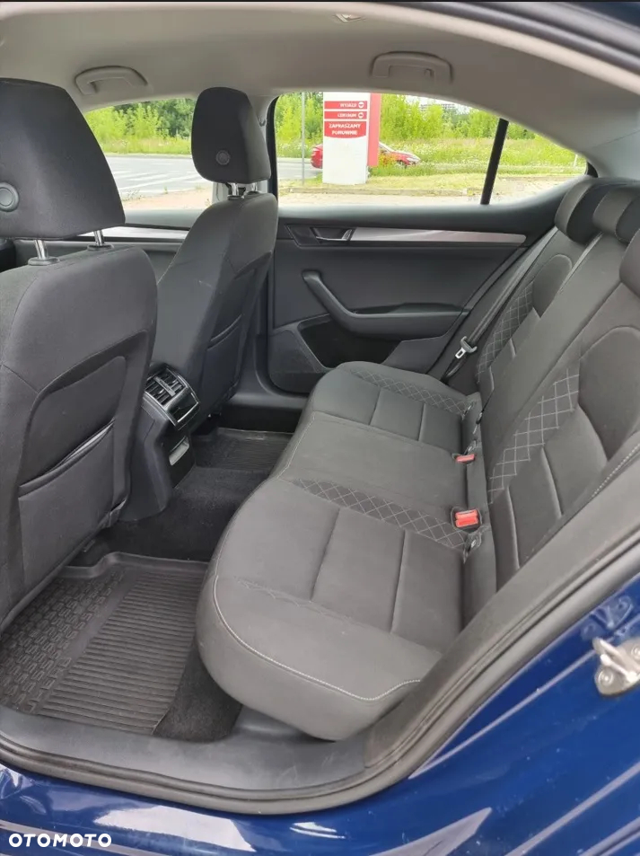 Skoda Superb 1.4 TSI ACT Active - 10