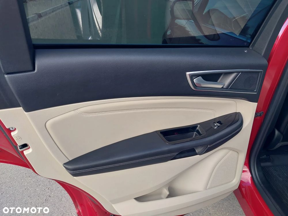 Ford Edge - 17
