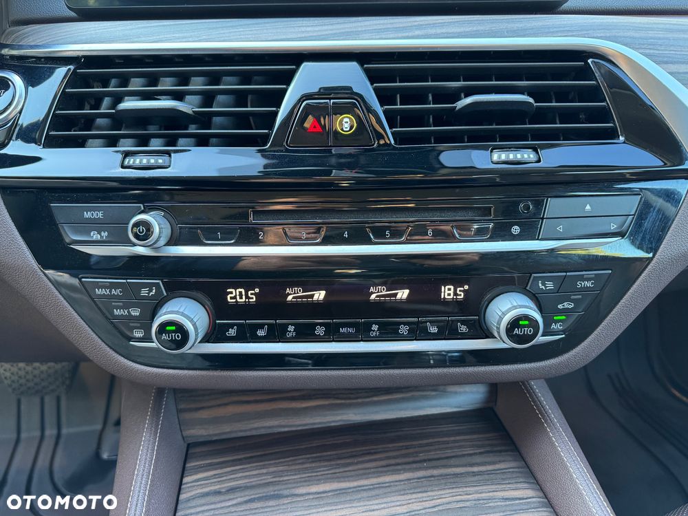 BMW Seria 5 530e iPerformance GPF Luxury Line - 13