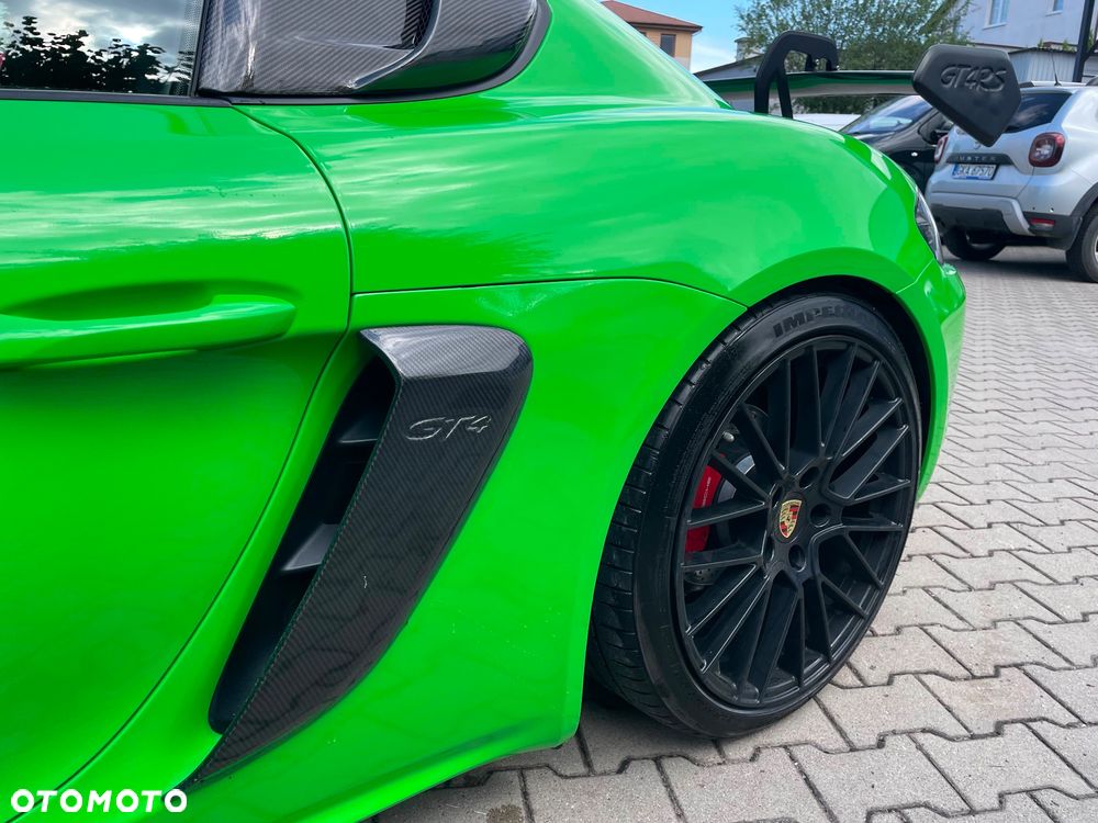 Porsche 718 Cayman - 19