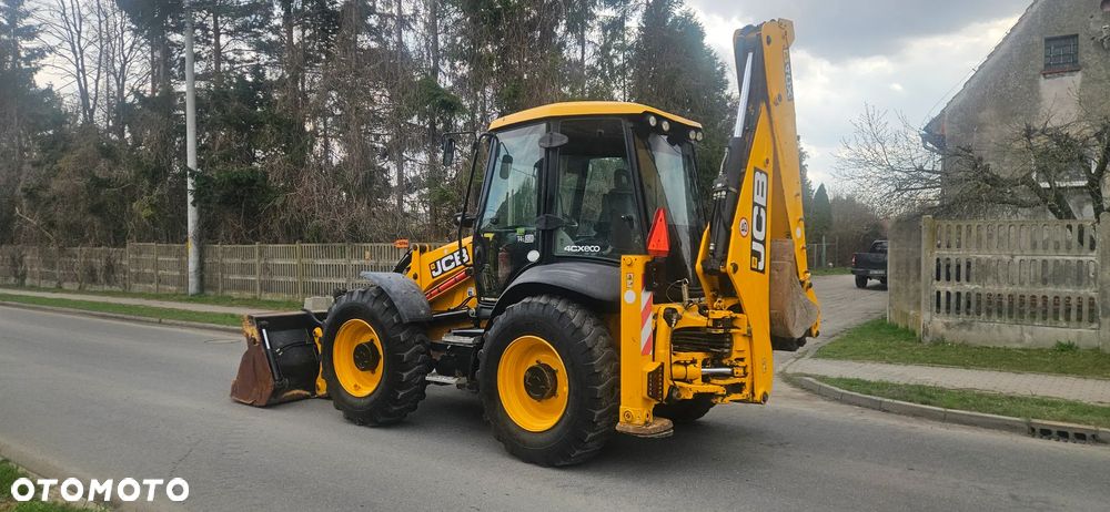 JCB 4CX - 3