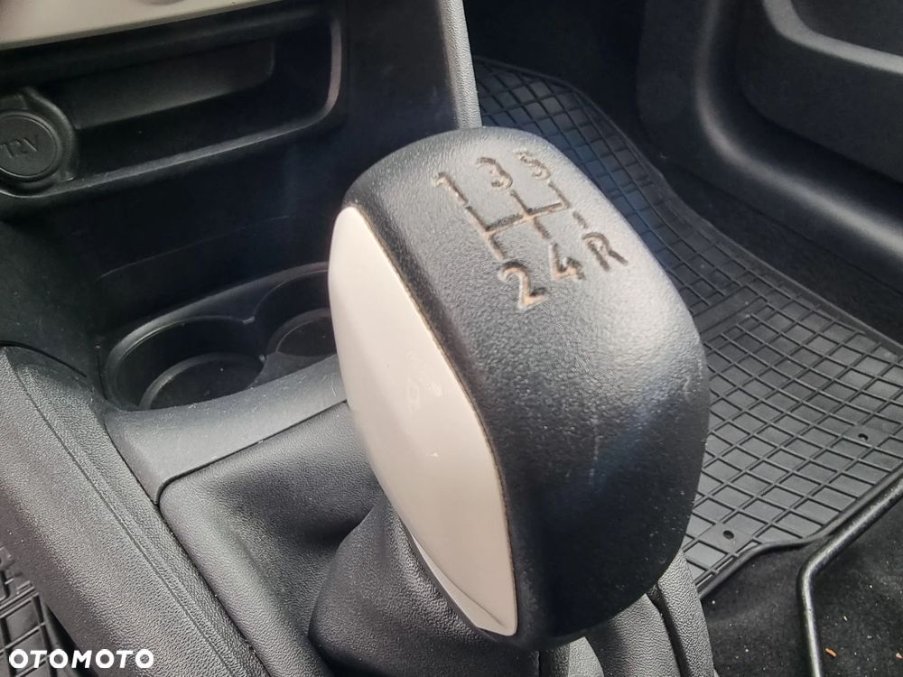 Peugeot 208 68 VTI Active - 17