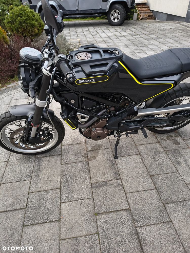 Husqvarna Svartpilen - 24