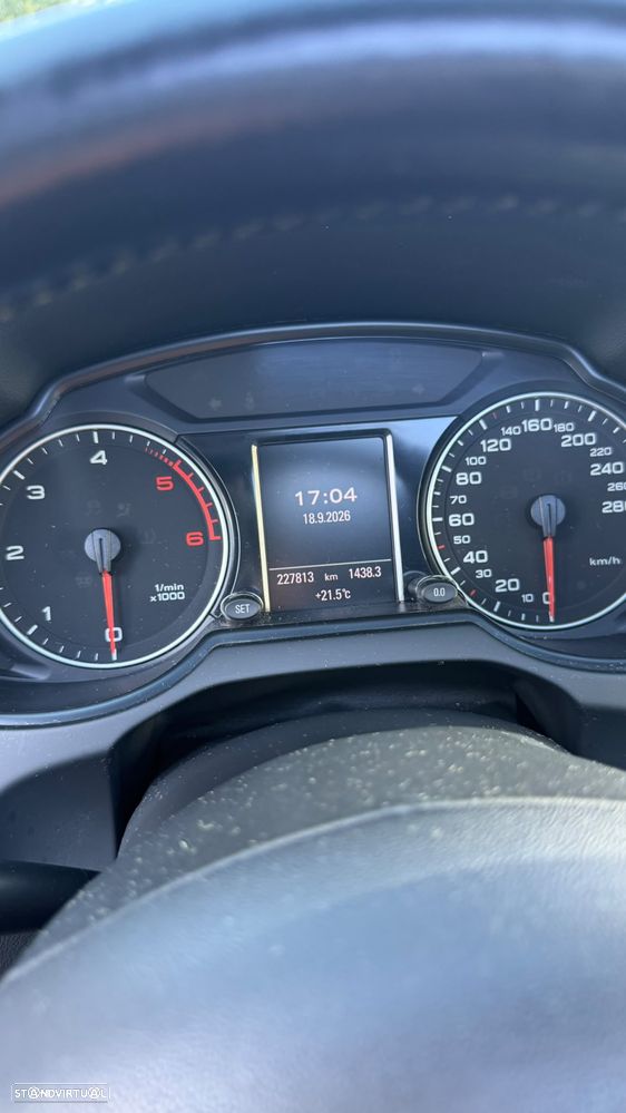 Audi Q5 2.0 TDI quattro Stronic - 11