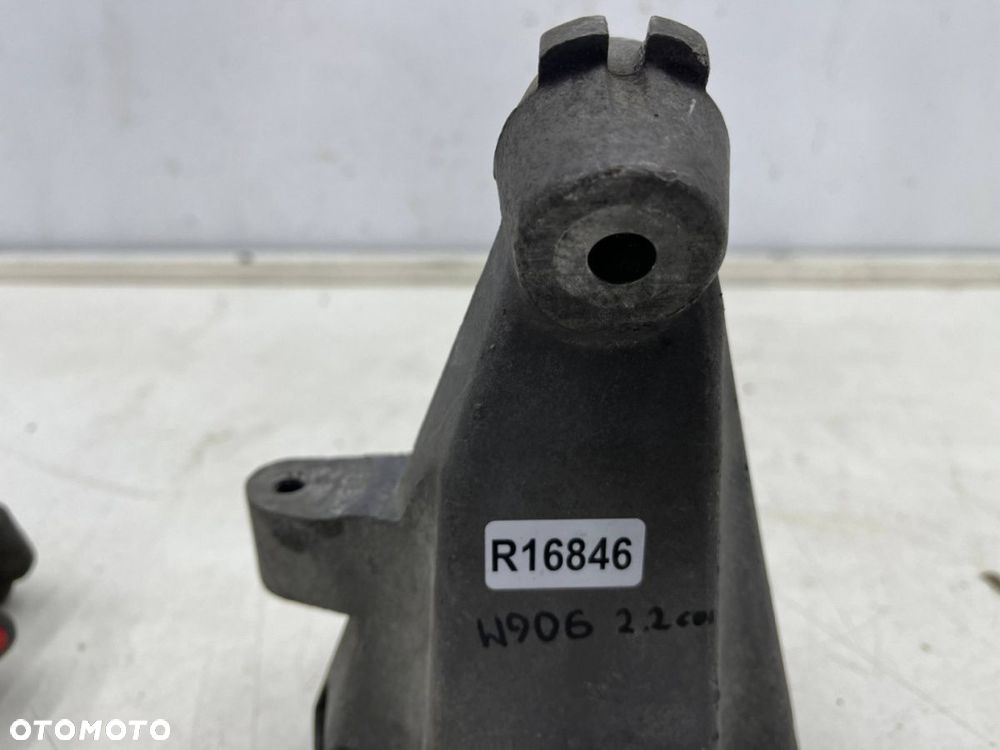 Poduszka silnika Mercedes Sprinter II W906 06-18r. 2.2 CDI diesel mocowanie łapa silnika A6462230304 - 6