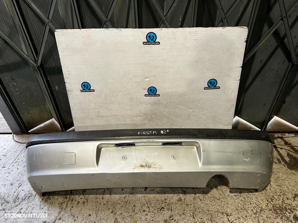 Pára-choques traseiro Ford Fiesta 2002 - 1