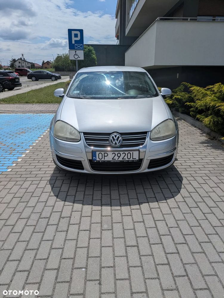 Volkswagen Jetta 1.6 Comfortline - 1