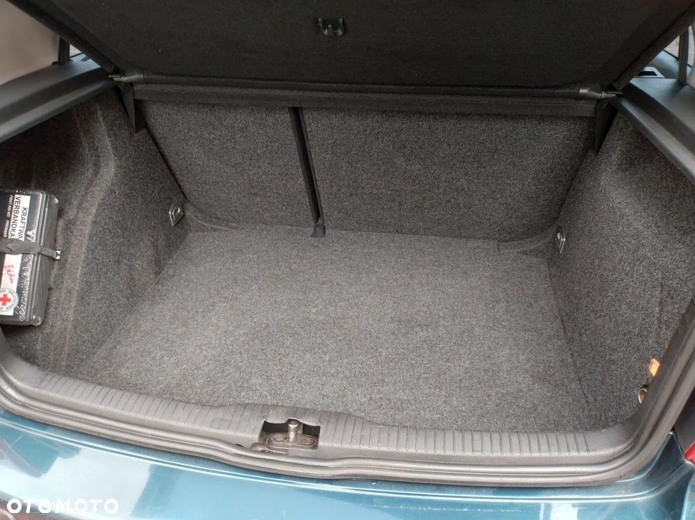 Volkswagen Golf 1.6 Automatik Trendline - 13