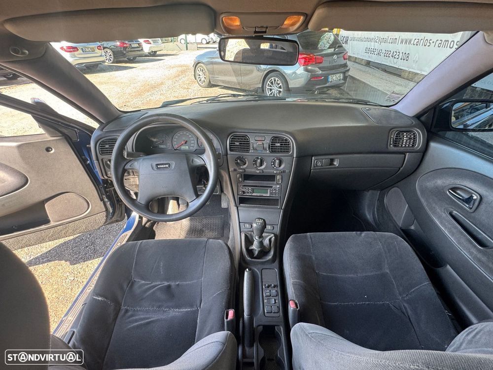 Volvo S40 1.6 - 17