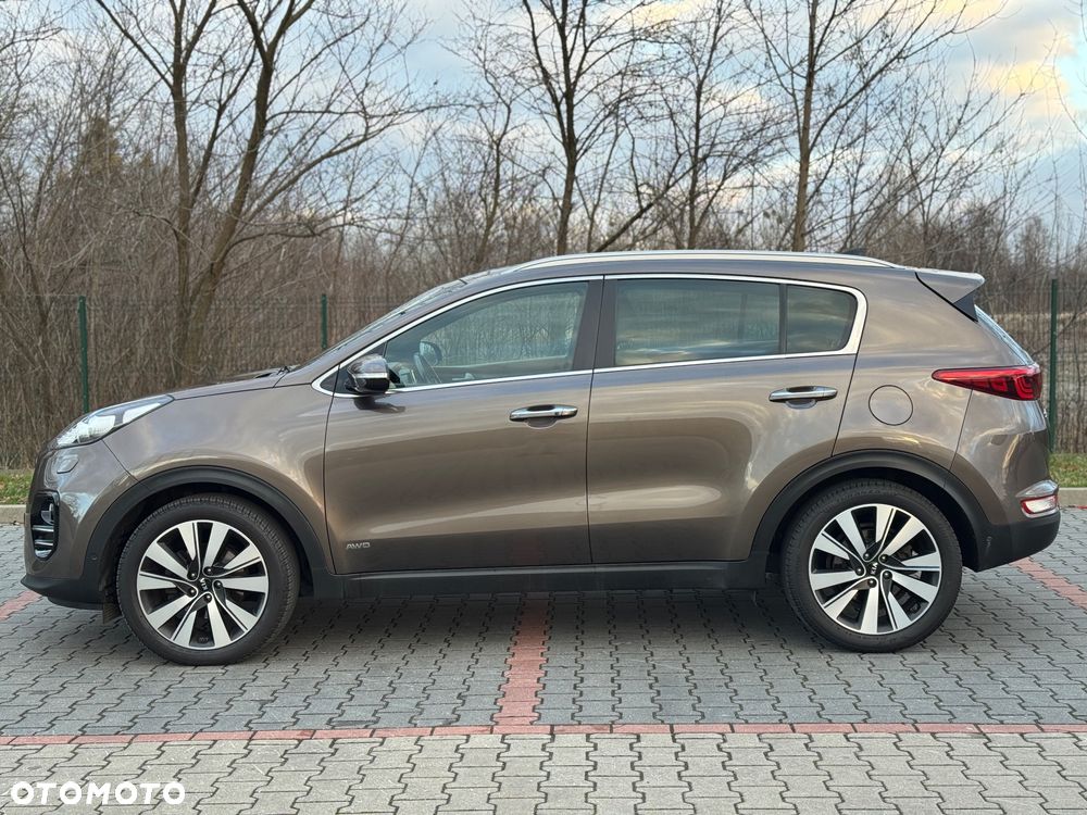 Kia Sportage 2,0 CRDI AWD Platinum - 4