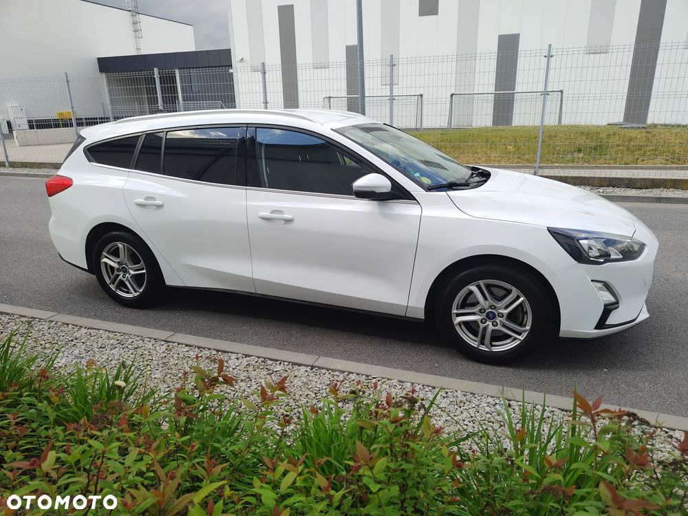 Ford Focus 1.5 EcoBlue Start-Stopp-System COOL&CONNECT DESIGN - 3