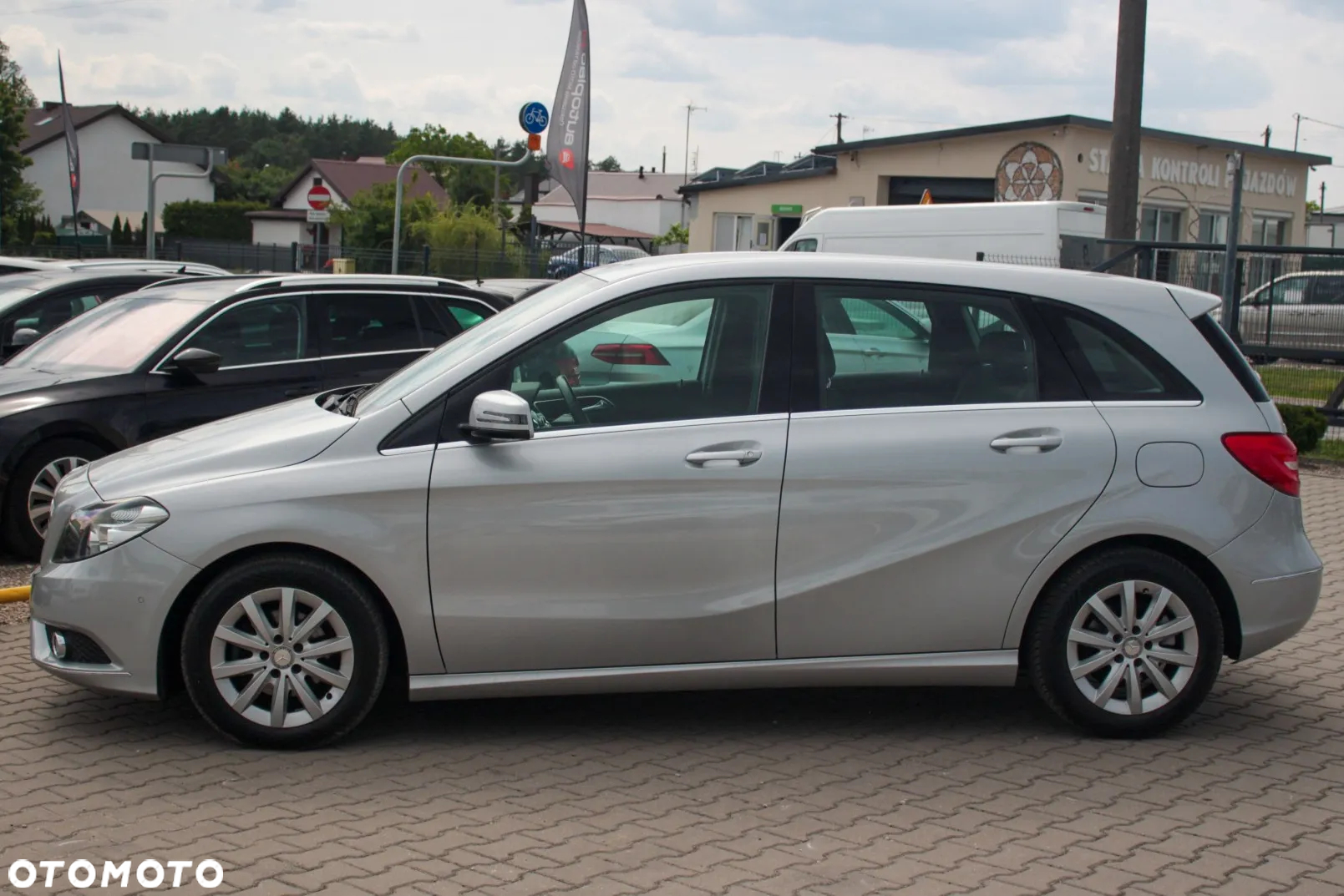 Mercedes-Benz Klasa B 180 (BlueEFFICIENCY) - 4