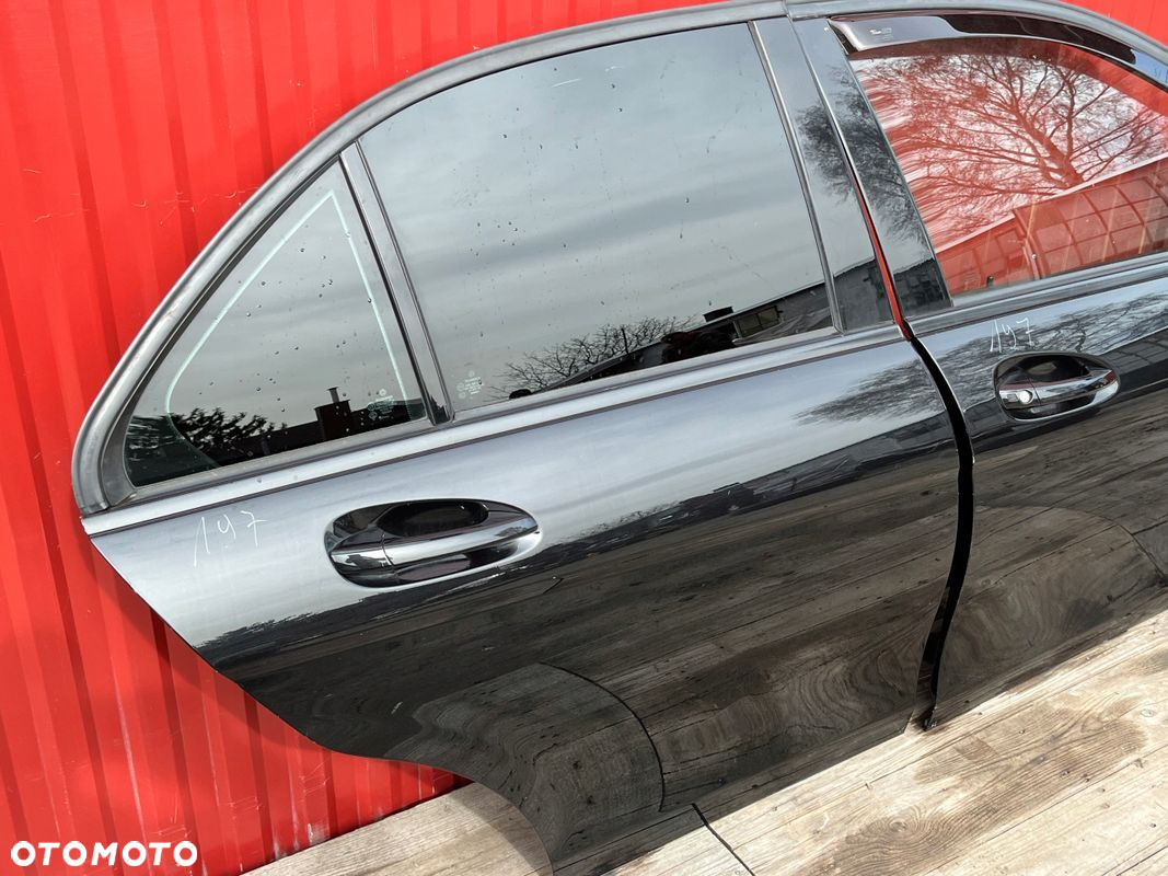 MERCEDES W204 08-11 DRZWI 197 PRAWY TYŁ PROSTE - 7