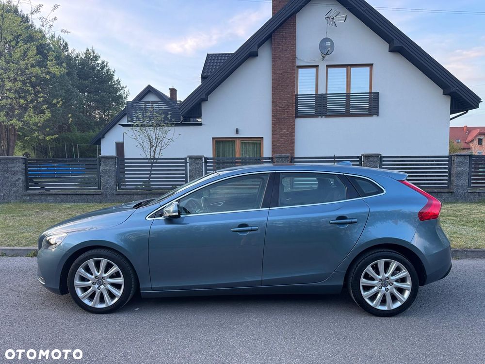 Volvo V40 D2 Summum - 28