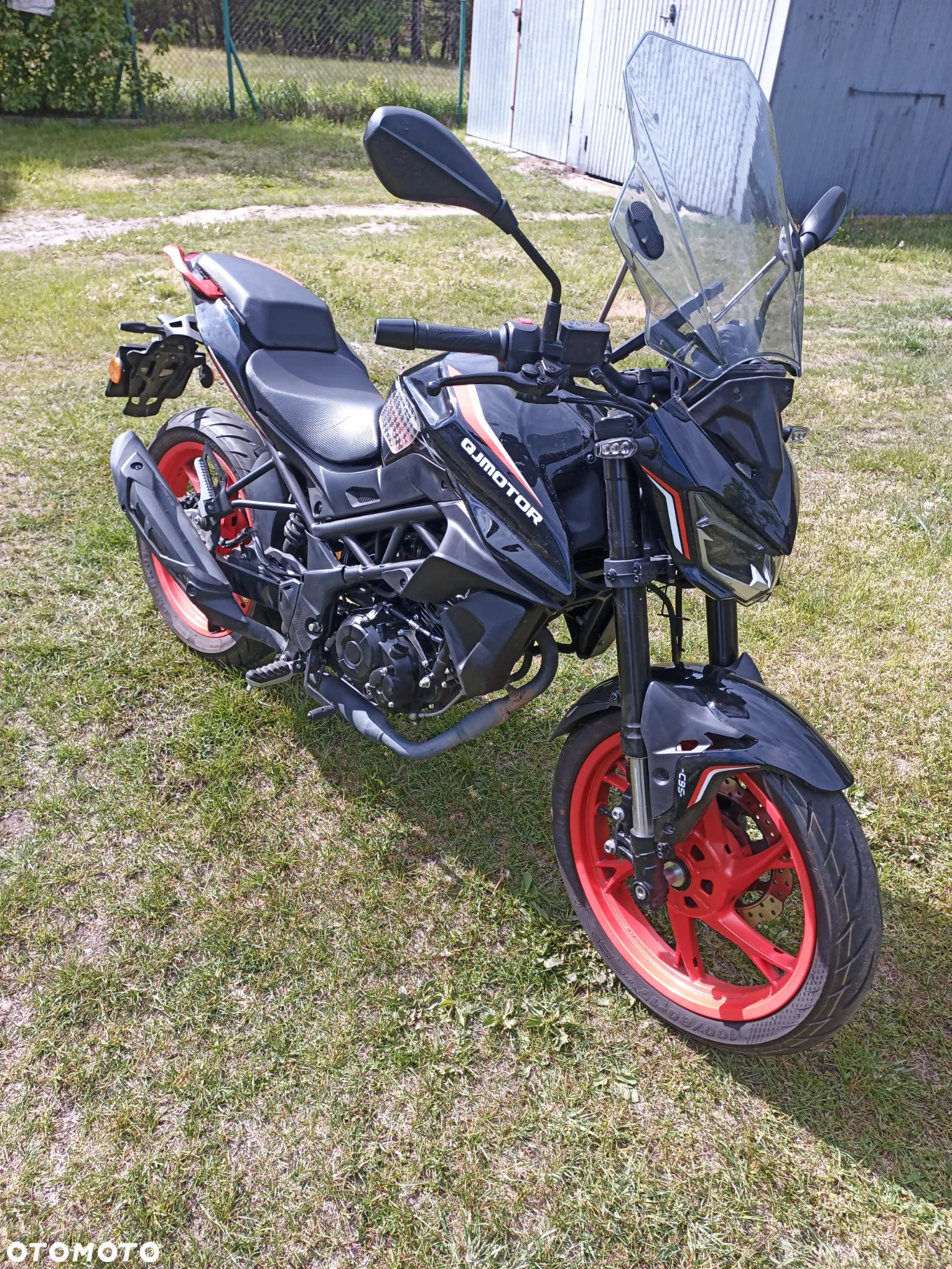 QJMOTOR TRX 125 - 6