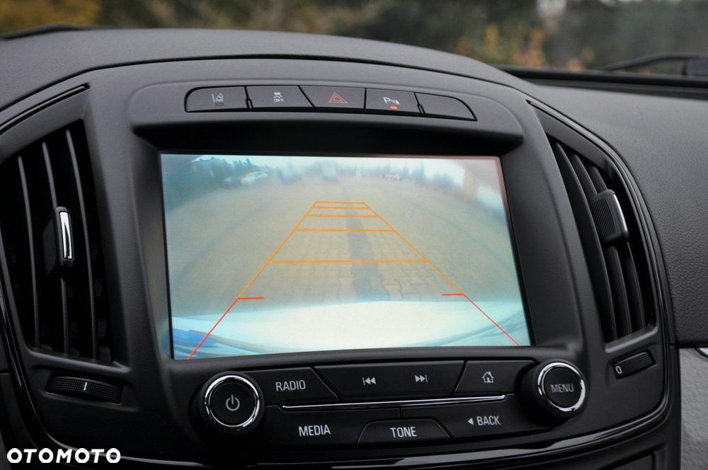 Opel Insignia - 32