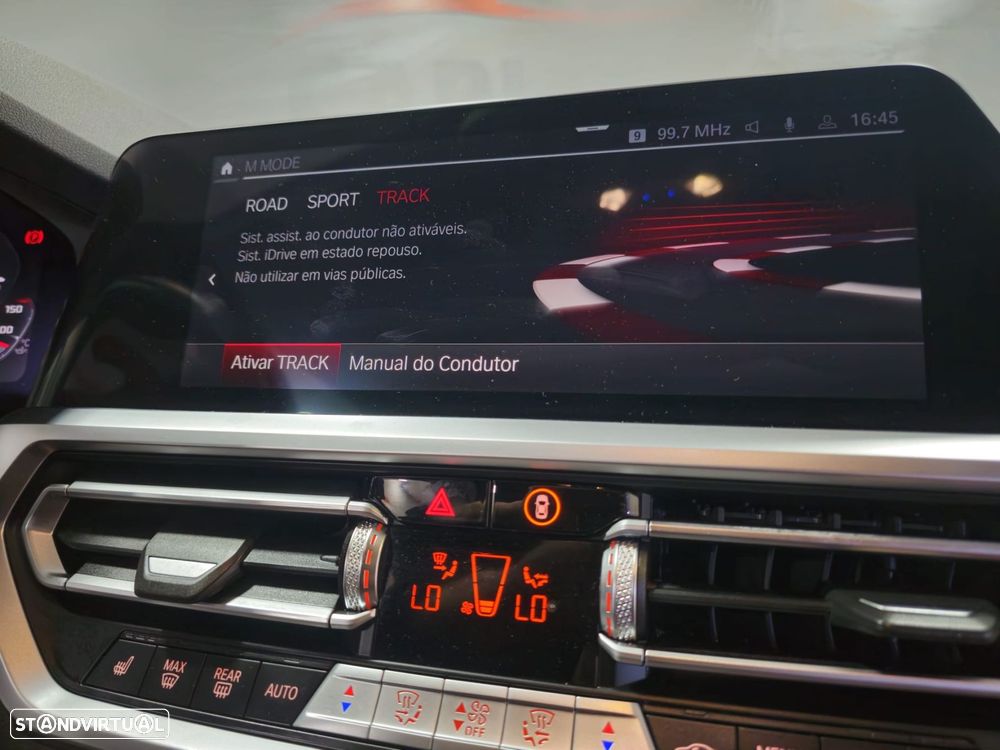 BMW M4 Competition M xDrive - 21