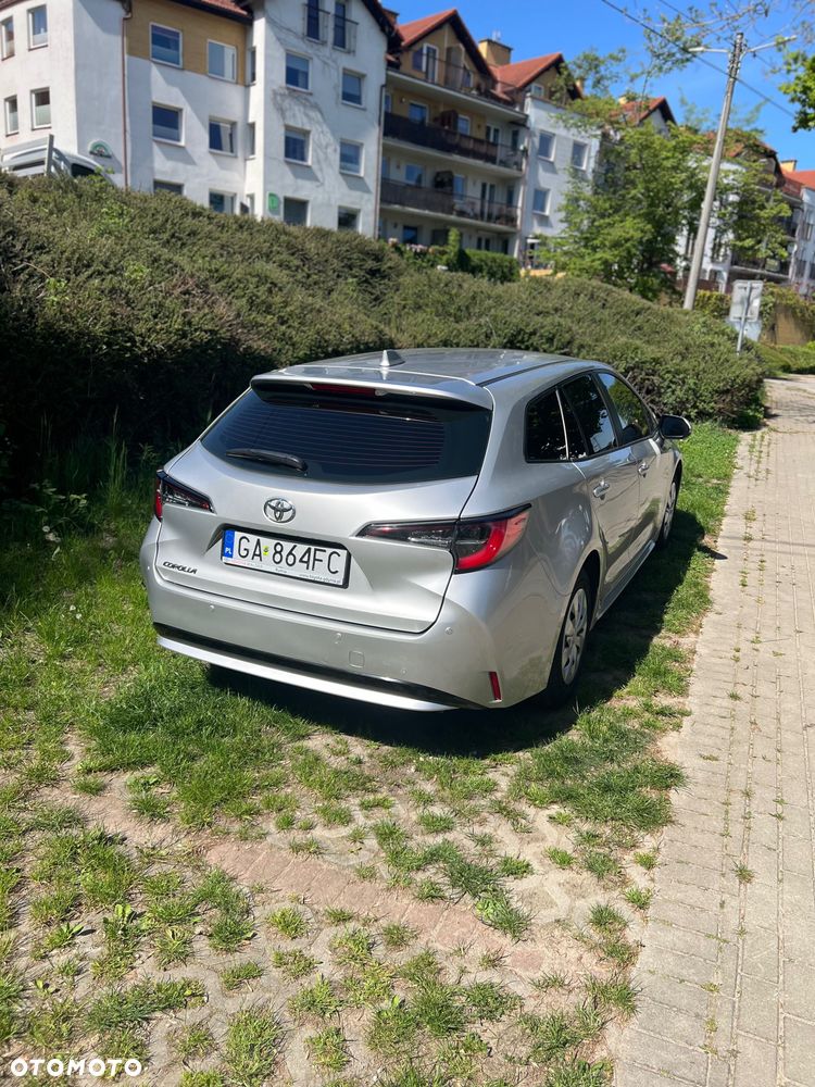 Toyota Corolla - 4