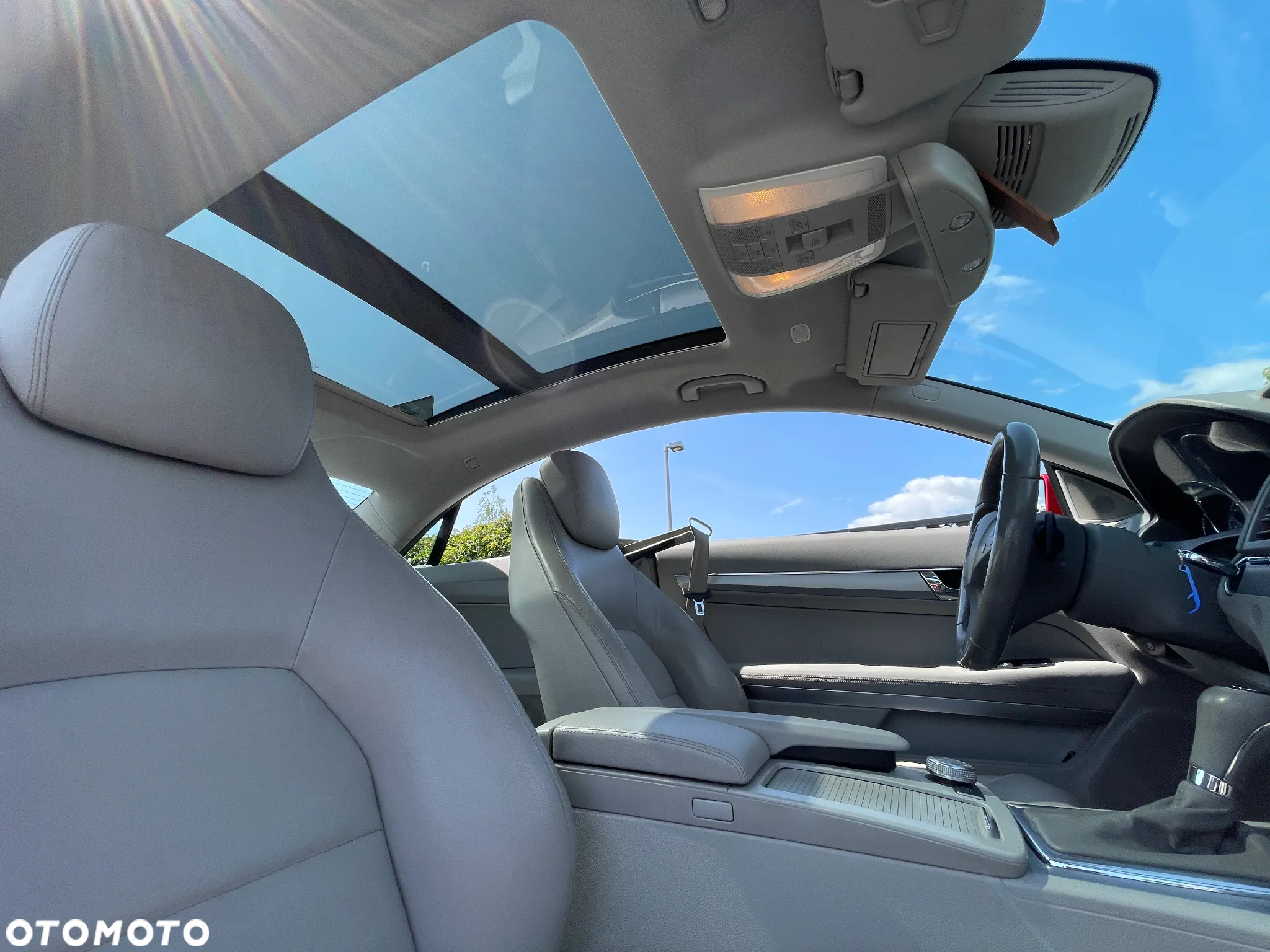 Mercedes-Benz Klasa E 250 CGI BlueEffICIENCY - 31
