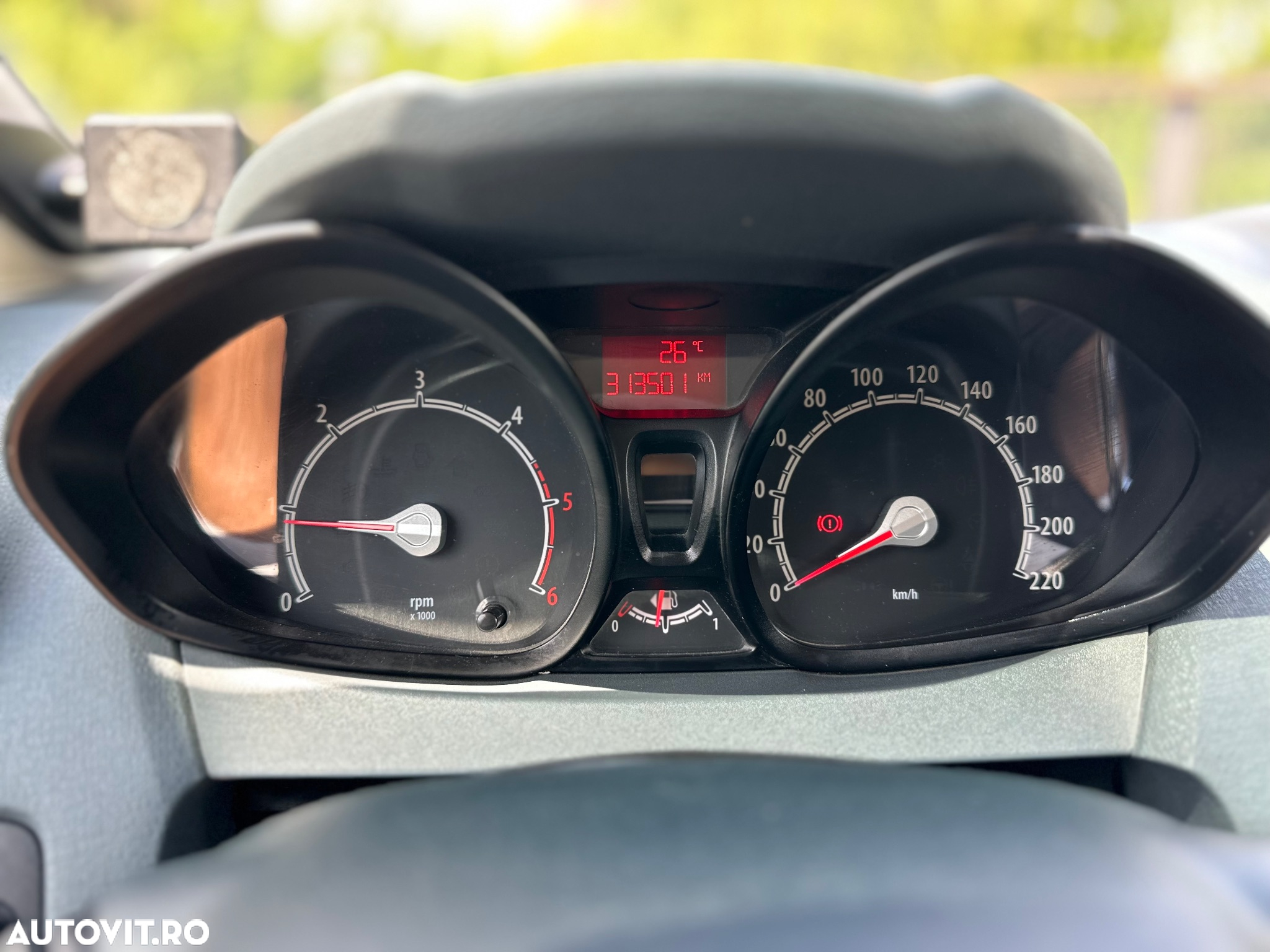 Ford Fiesta 1.6 TDCi Trend - 8