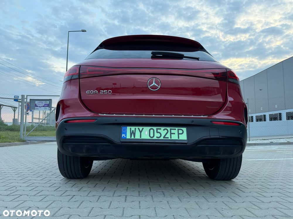 Mercedes-Benz EQA 250 66.5kWh AMG Line - 17