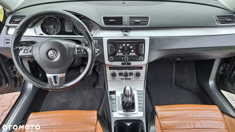Volkswagen Passat 2.0 TDI 4Mot Highline DSG - 14