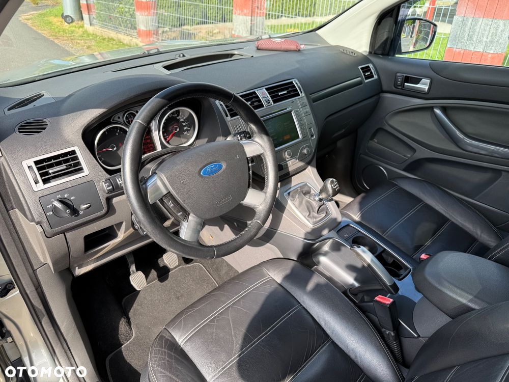 Ford Kuga 2.0 TDCi 4x4 Titanium - 13