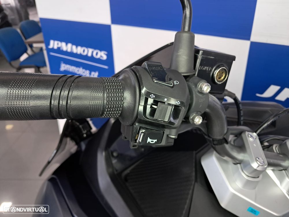 Sym JET X 125 TOP CASE - 6