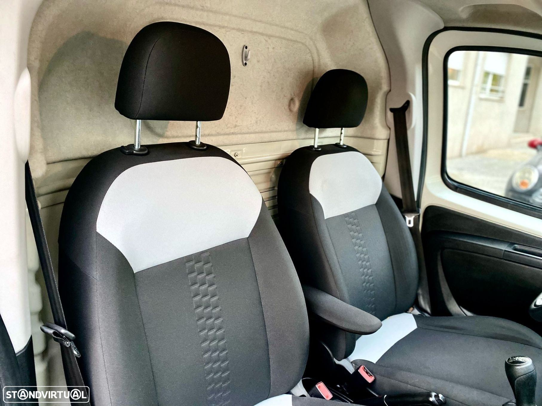 Fiat Fiorino 1.3 M-jet - 26