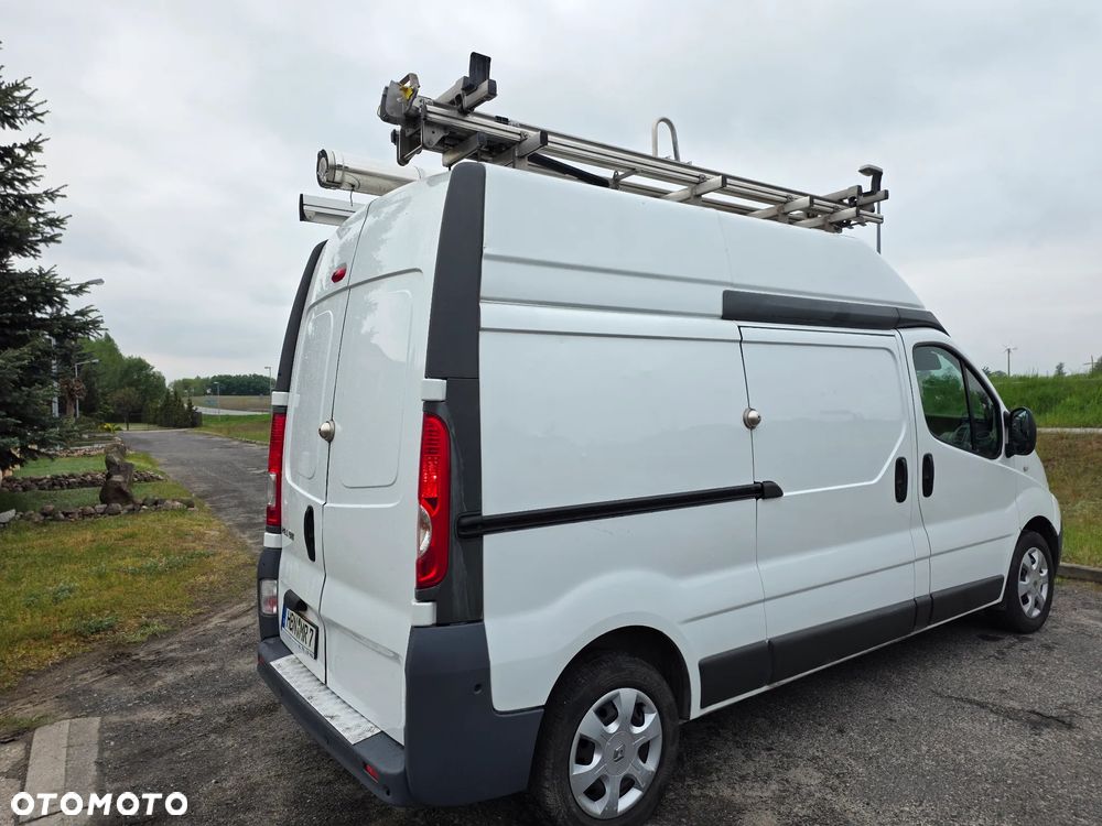 Renault Trafic - 11
