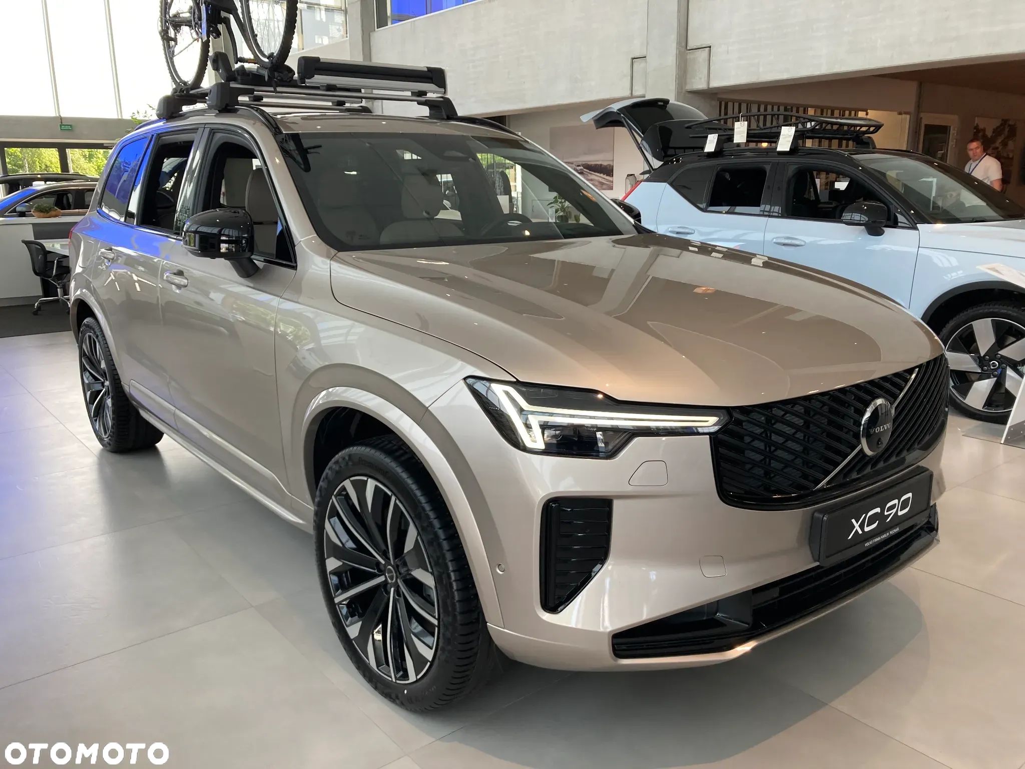 Volvo XC 90 T8 AWD Plug-In Hybrid Ultra Dark 7os - 1