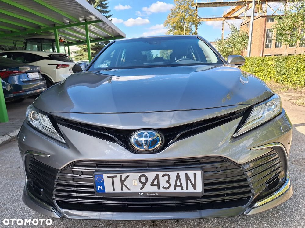 Toyota Camry - 3