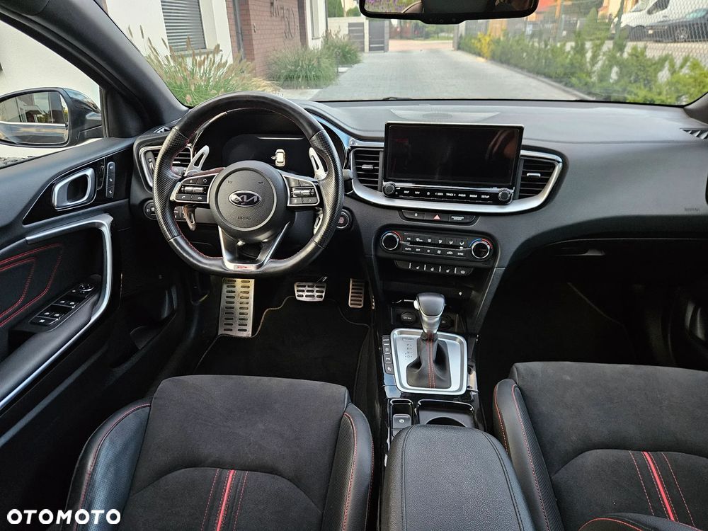 Kia ProCeed - 25