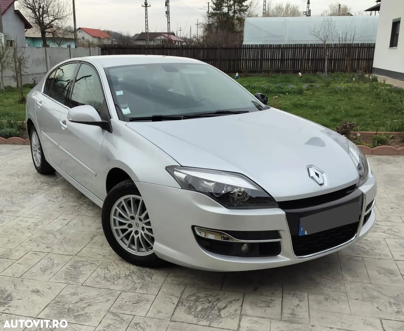 Renault Laguna - 1