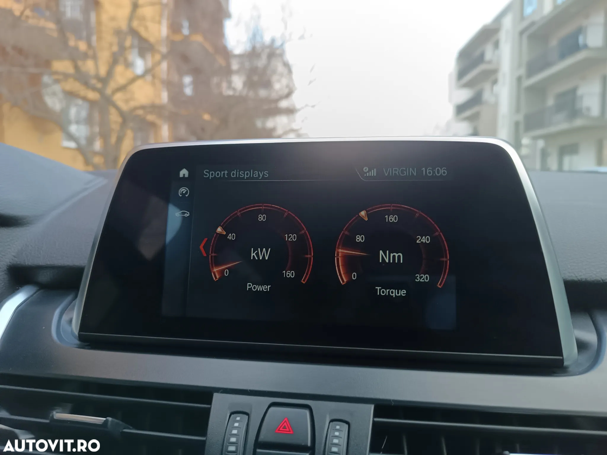 BMW Seria 2 220i AT Luxury Line - 30