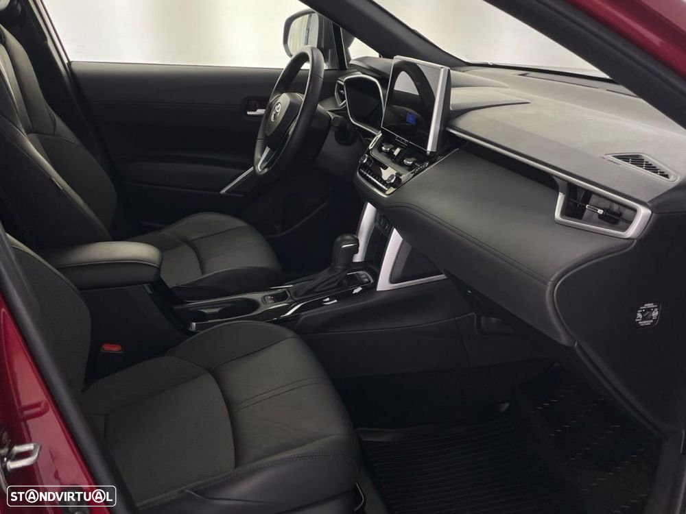Toyota Corolla Cross 1.8 Hybrid Luxury - 21