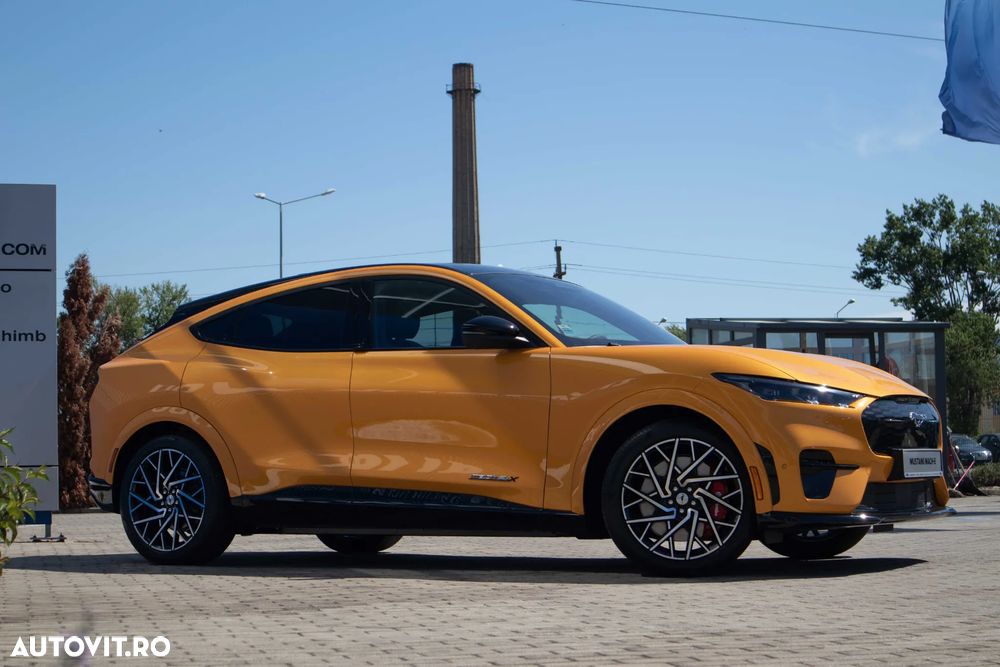 Ford Mustang Mach-E - 11