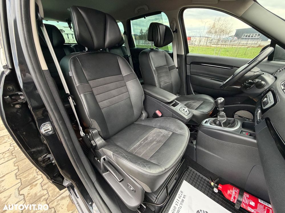 Renault Grand Scenic Energy dCi 130 Euro 6 S&S Bose Edition - 17