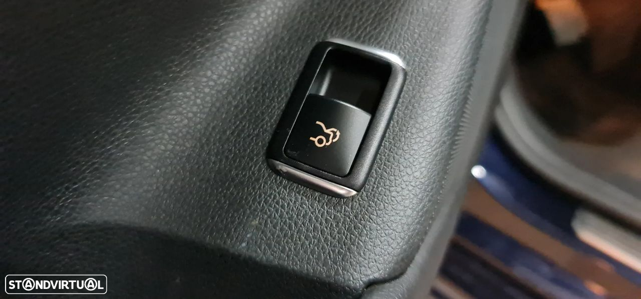 Mercedes-Benz CLA 180 - 18