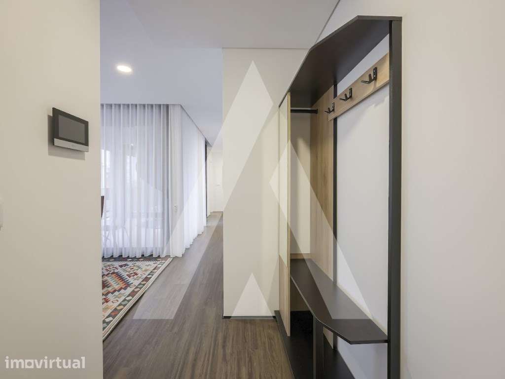 T2 Duplex Único no Coração de Aveiro, equipado e mobilado. - Grande imagem: 2/31