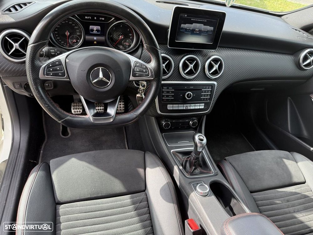Mercedes-Benz A 180 d AMG Line - 11